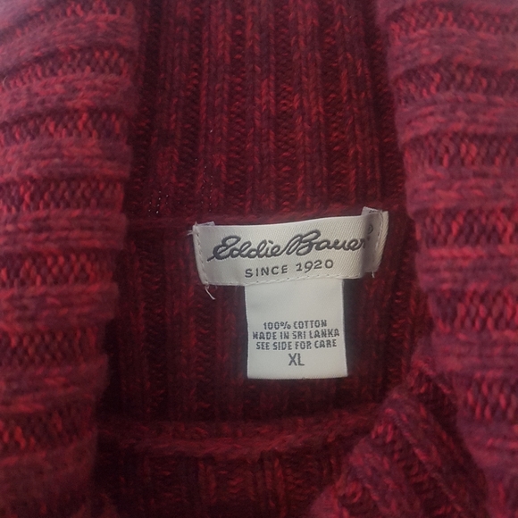 Red sweater - Picture 2 of 2